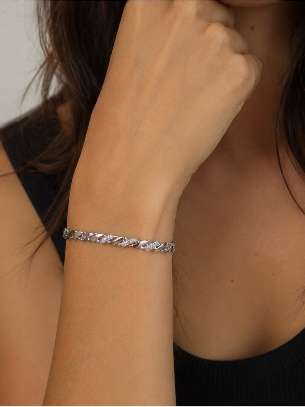 NEW! 14k White Gold Plated Twisted Link Bracelet with pavé Crystal